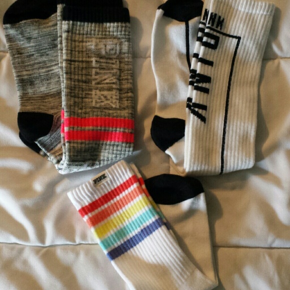 PINK Victoria's Secret Accessories - NWOT, 3 PAIR VS PINK SOCKS